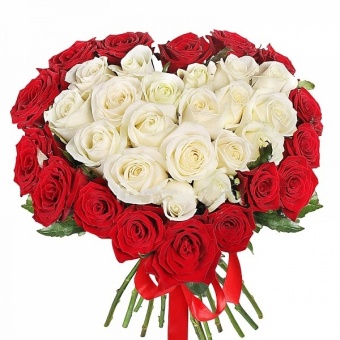 Букет-сердце из красных и белых роз